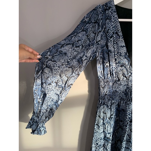 RARE Reformation Aries 100% Silk Dress - Picture 7 of 16